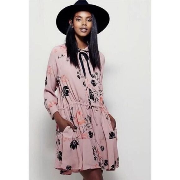 Free People Lena Mini Dress Floral Print Rose Black Red Drawstring Waist sz Smal - Picture 1 of 10